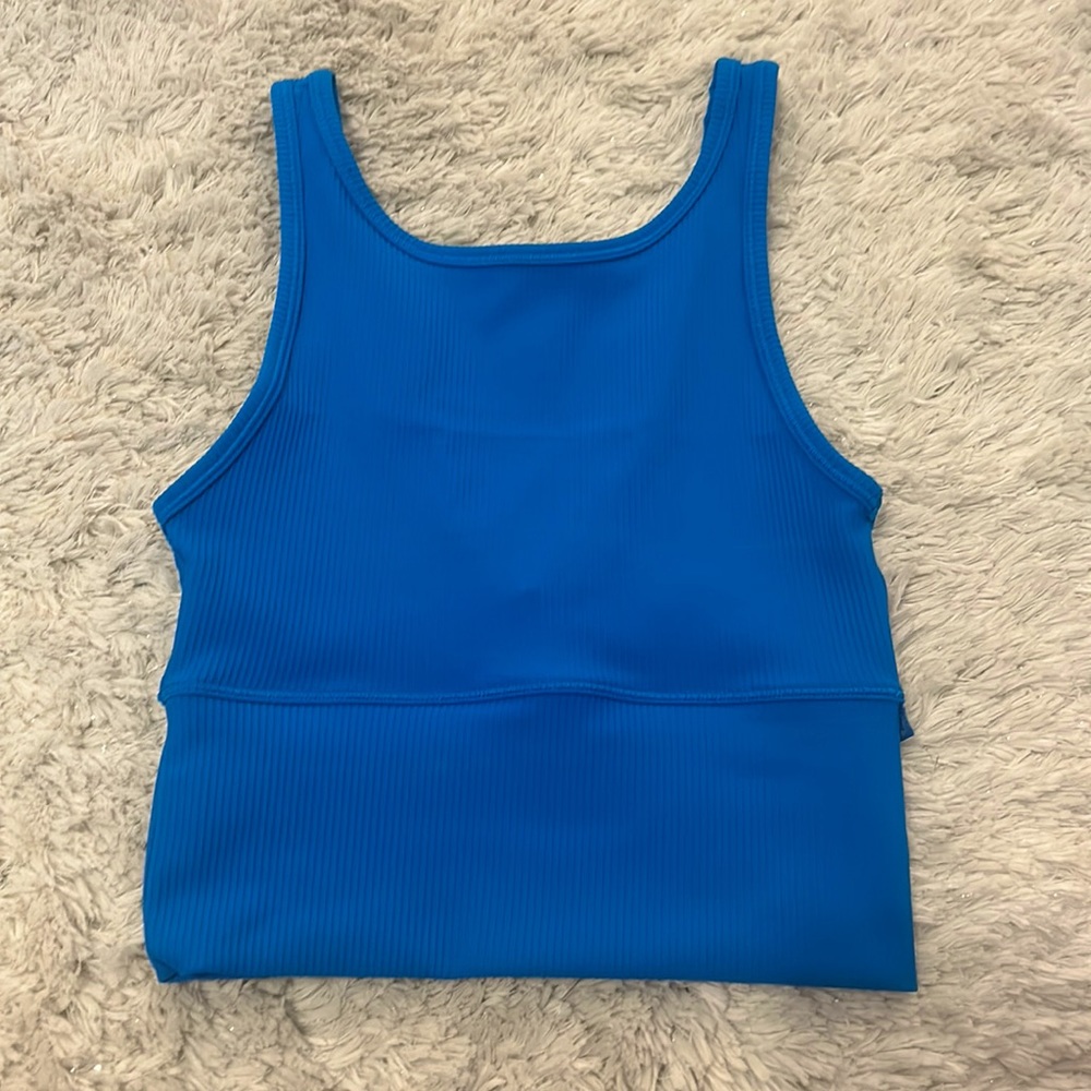 Lululemon power pivot tank size 0!